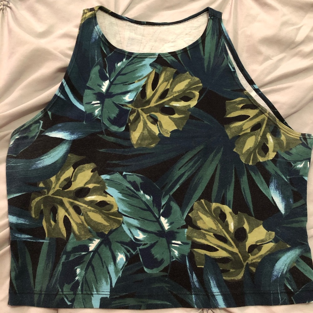Jungle crop top